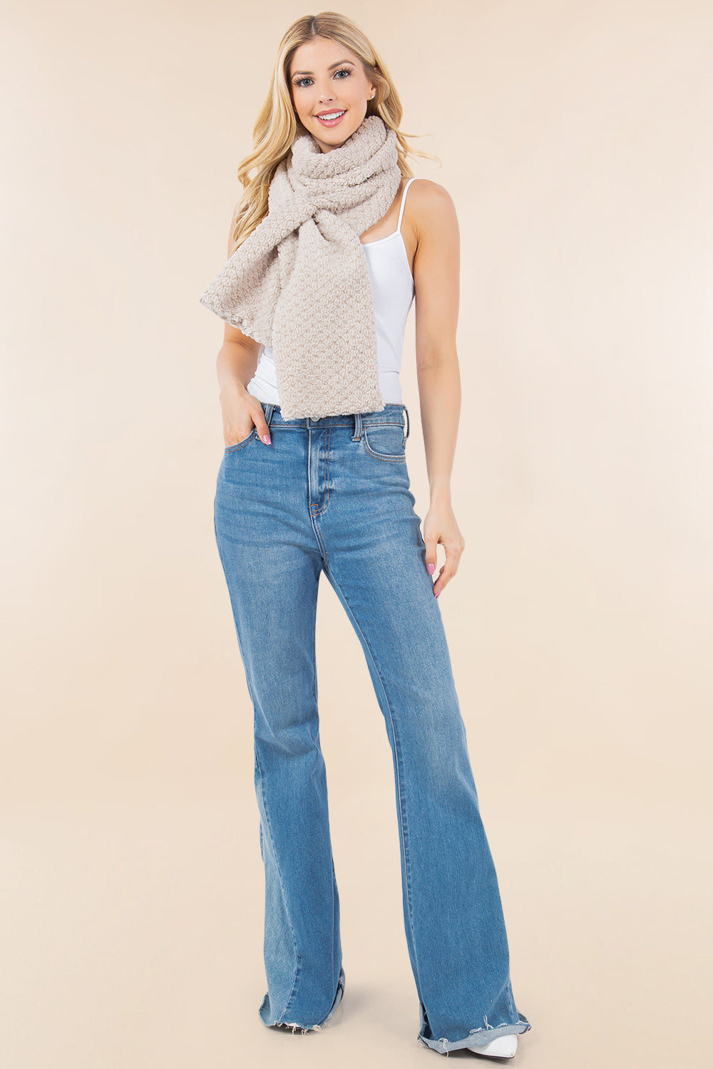 OP-4273 solid color puffer scarf