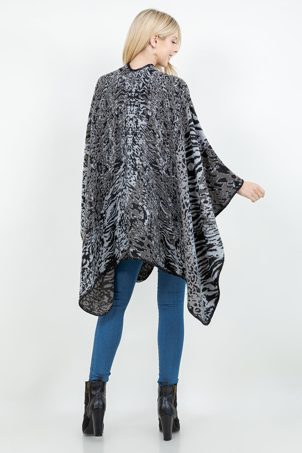 SH-4325 Animal Print Design Shawl w/ Loop