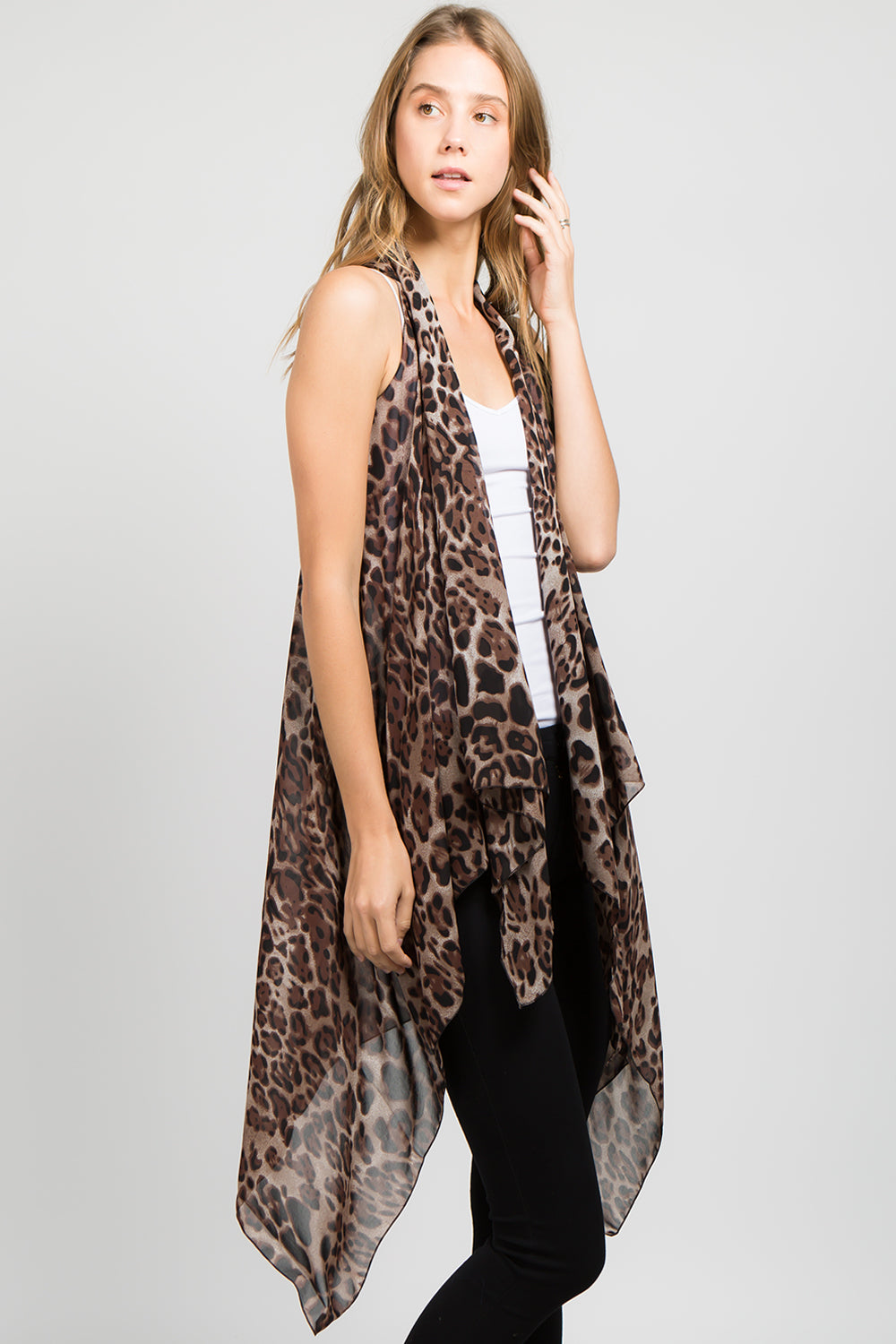 PN-29 leopard design vest