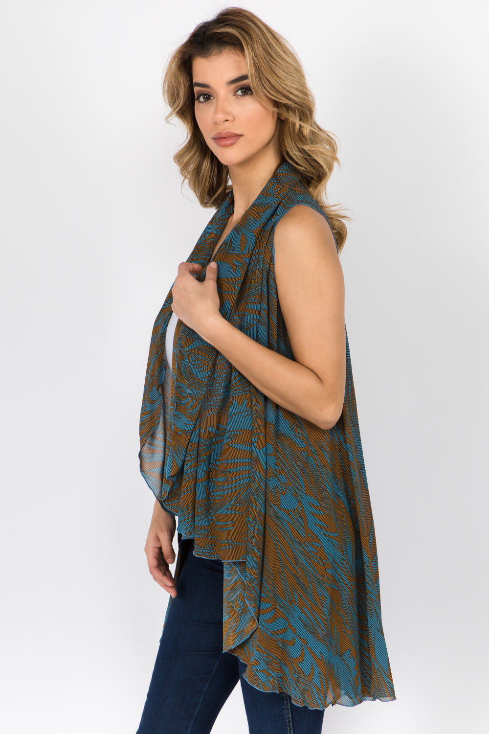 PN-532 2tone leaf vest