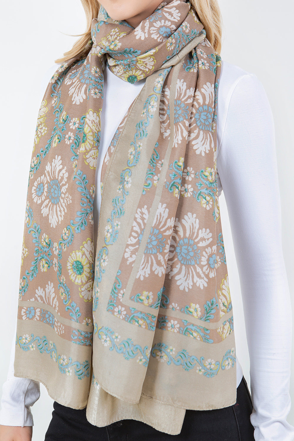 OP-4300 Big Floral Scarf