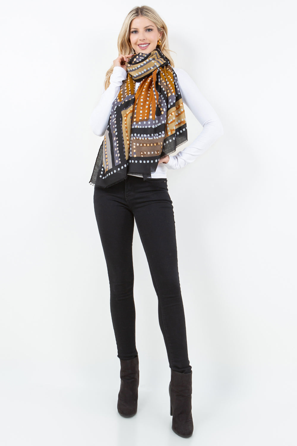 OP-4303 Geometric Design Scarf