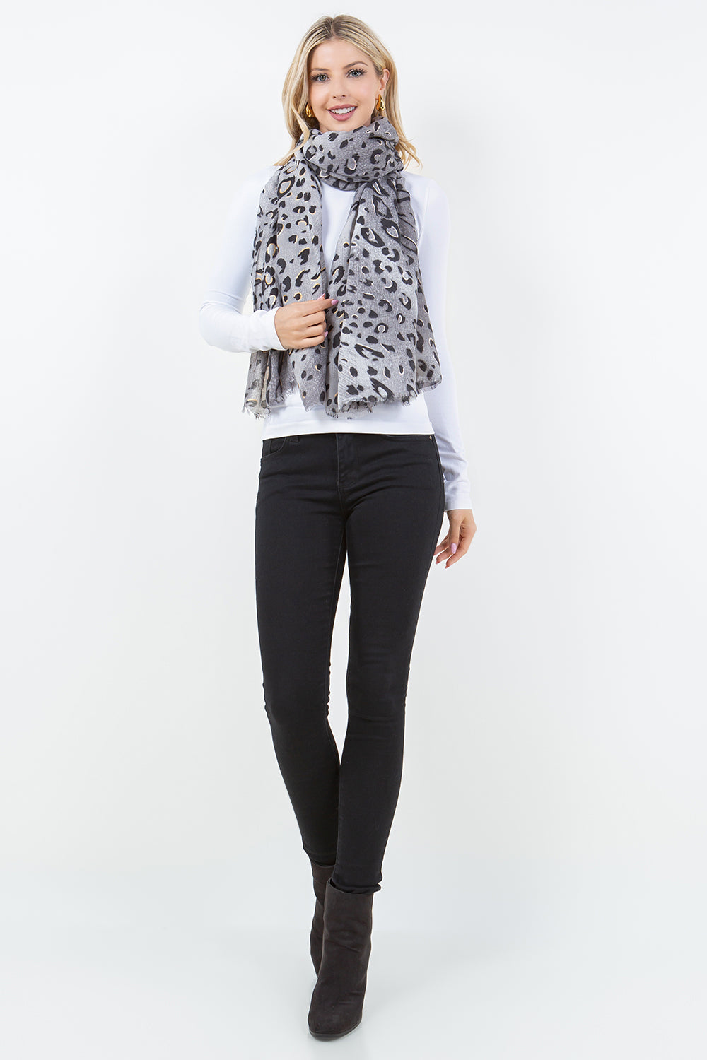 OP-4305 Leopard Scarf